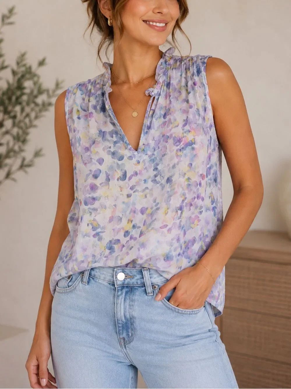 Bella Dahl Watercolor Floral Sleeveless Ruffle Neck Blouse Top Size L